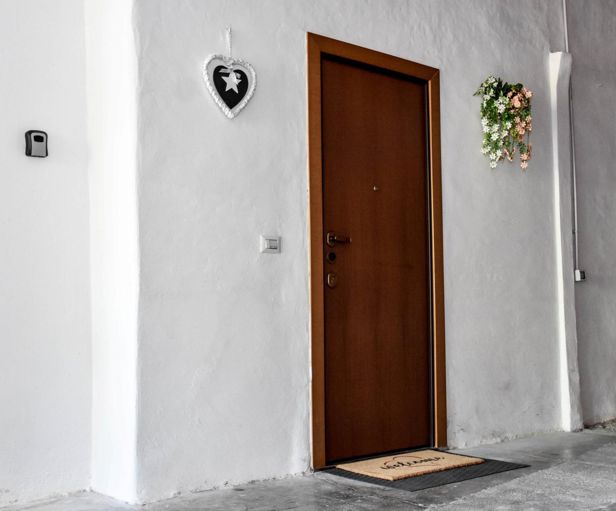 Villa Antonella, App. Vittoria Tavernerio Exteriör bild