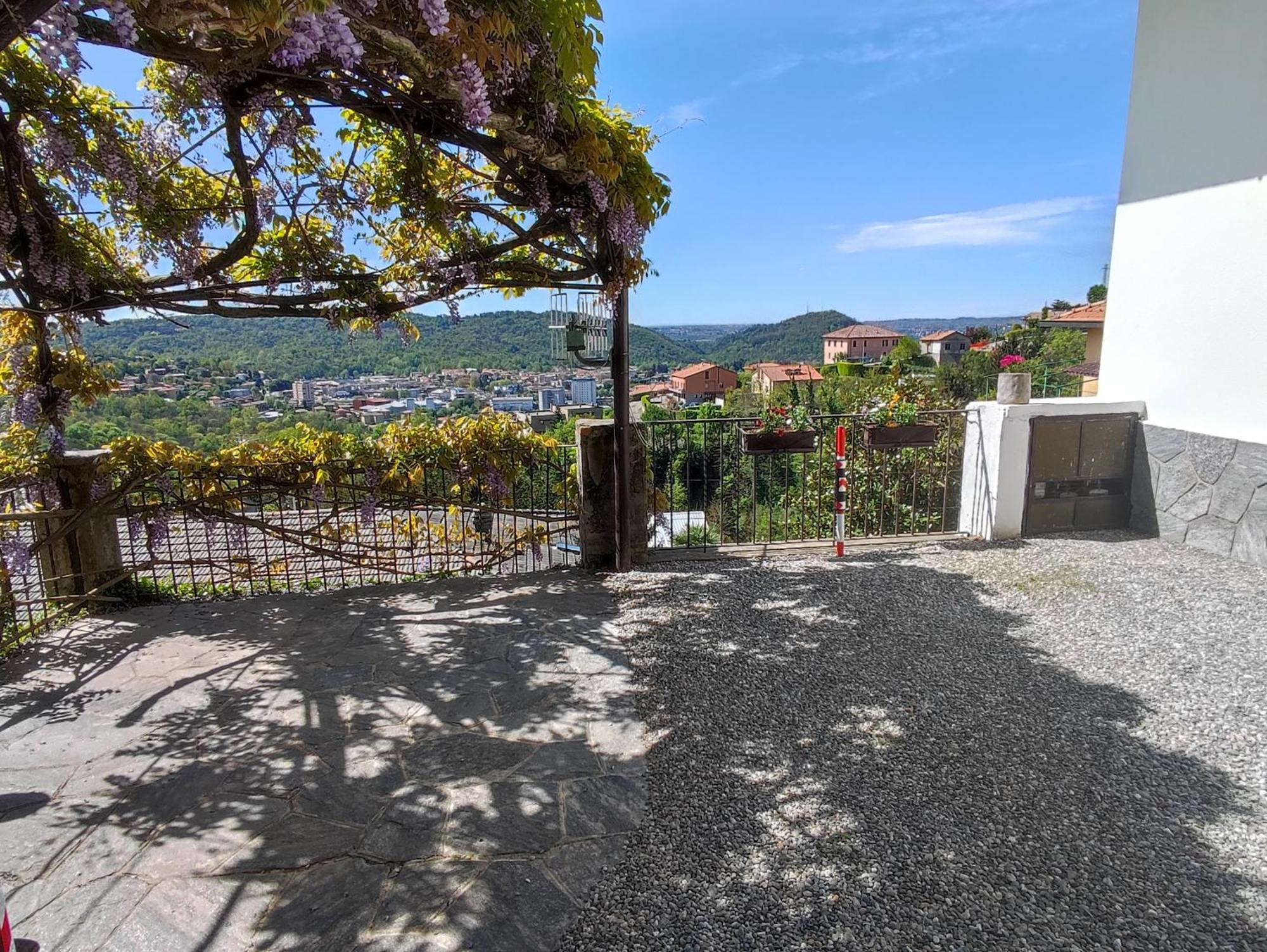 Villa Antonella, App. Vittoria Tavernerio Exteriör bild