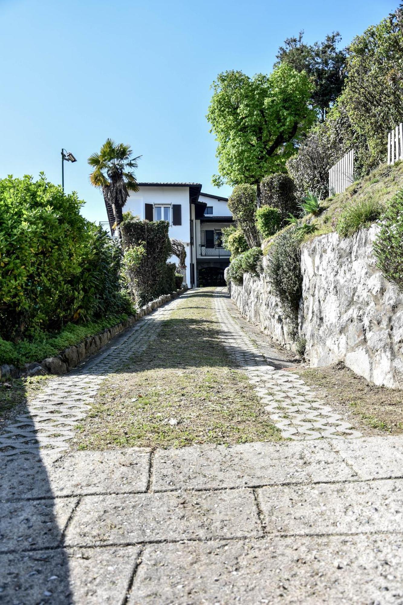 Villa Antonella, App. Vittoria Tavernerio Exteriör bild